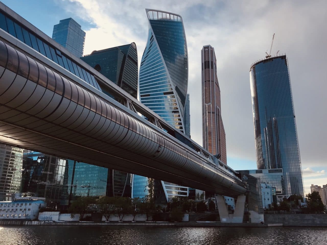 Secure High-Yield Digital Energy Investments